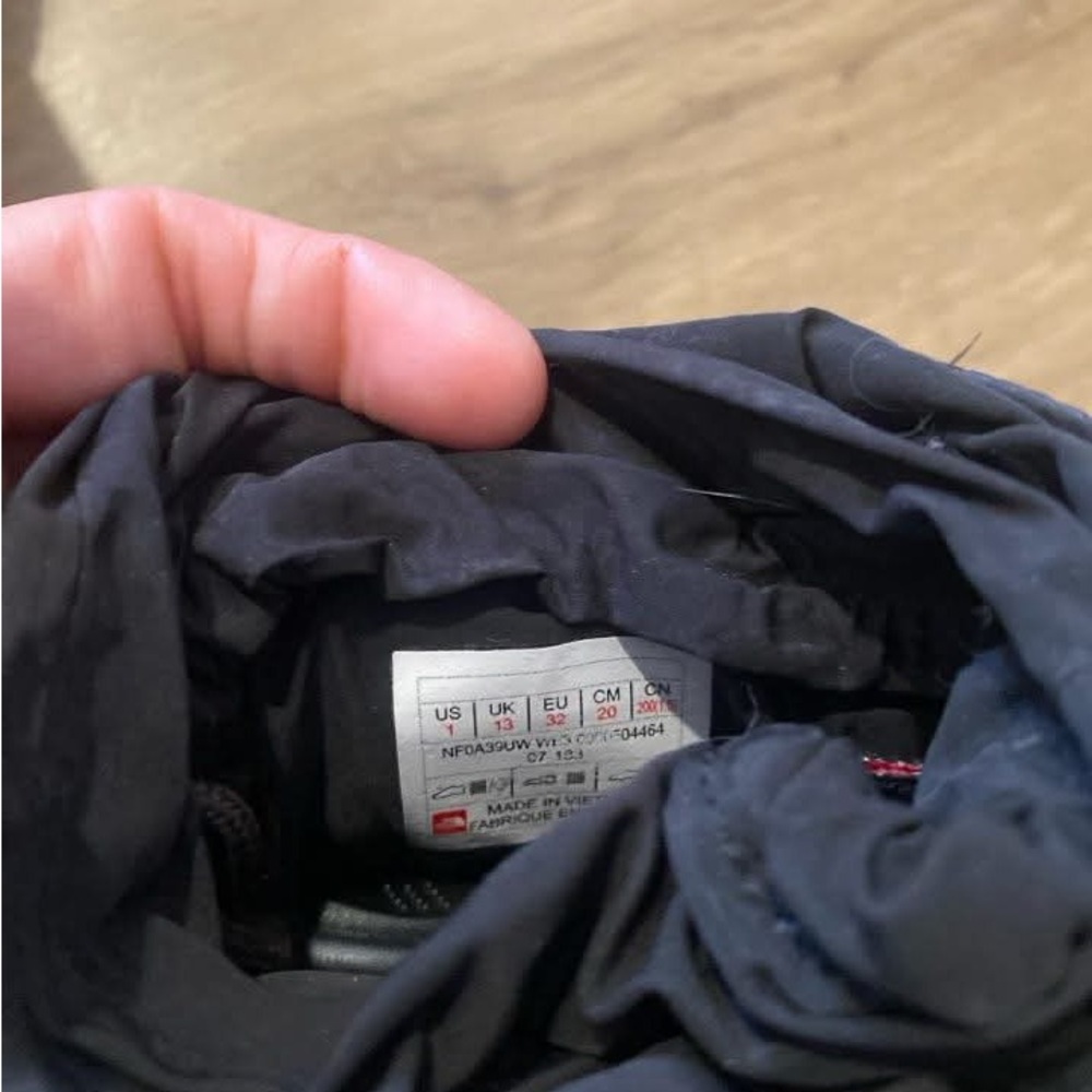 The North Face - Kids Black Winter Boots - Picture 5 of 5